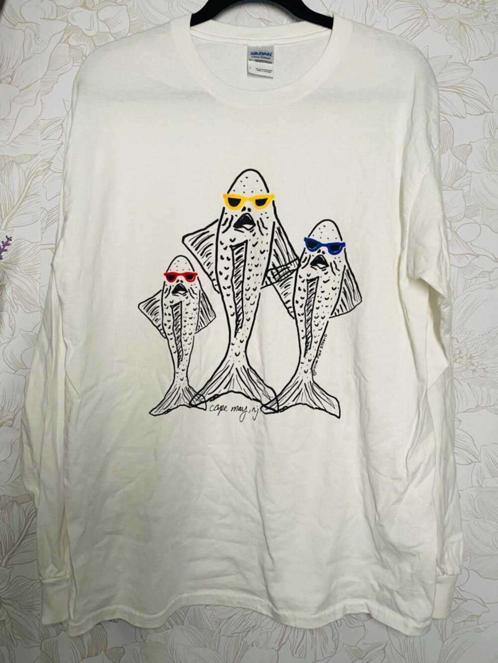 Cape May NJ Gildan Large Ultra Cotton Long Sleeve Shirt Funny Fish Graphic White